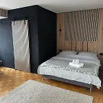 New Next To Messe Apartamento *