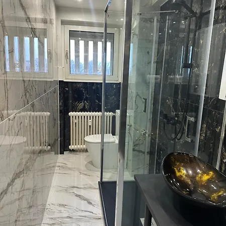 New Next To Messe Lejlighed *