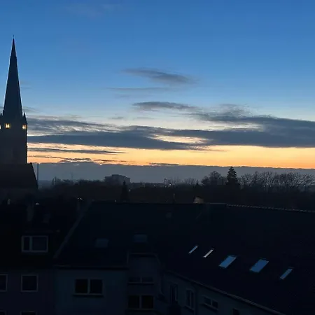 New Next To Messe Lejlighed *