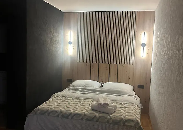 New Next To Messe * Essen